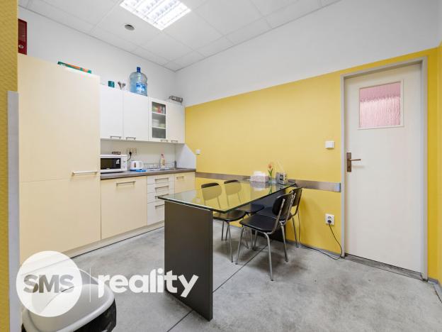 Pronájem obchodního prostoru, Hranice - Hranice I-Město, Skalní, 300 m2