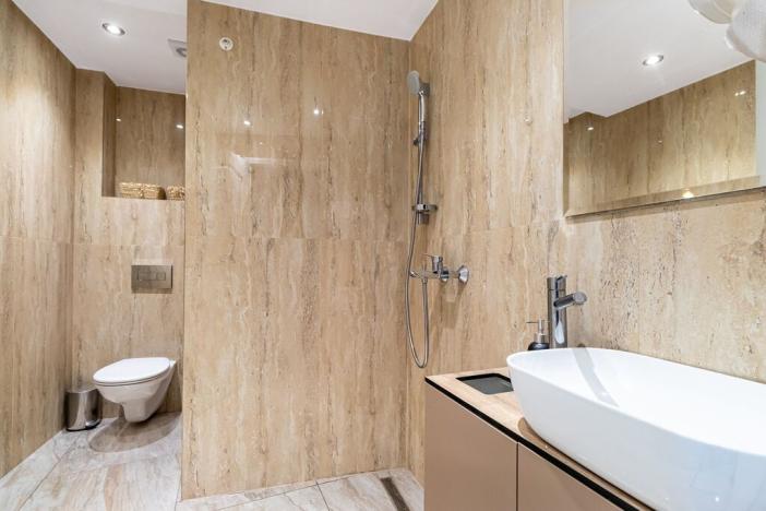 Prodej komerční nemovitosti, Praha - Vinohrady, 150 m2