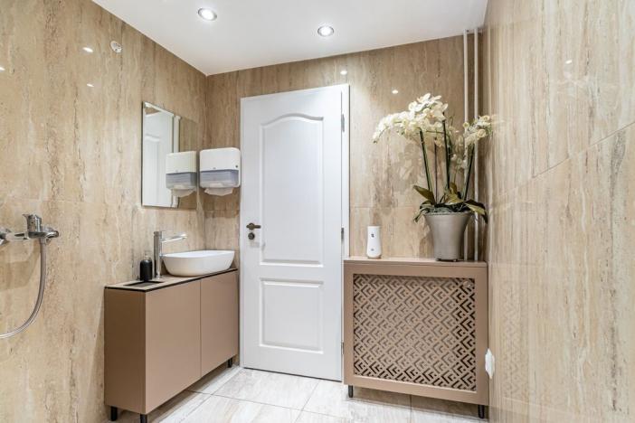 Prodej komerční nemovitosti, Praha - Vinohrady, 150 m2