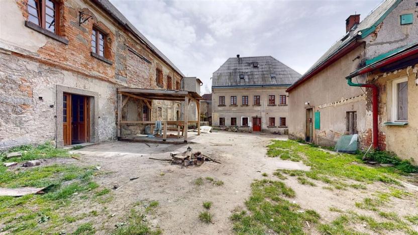 Prodej činžovního domu, Mikulášovice, 1570 m2