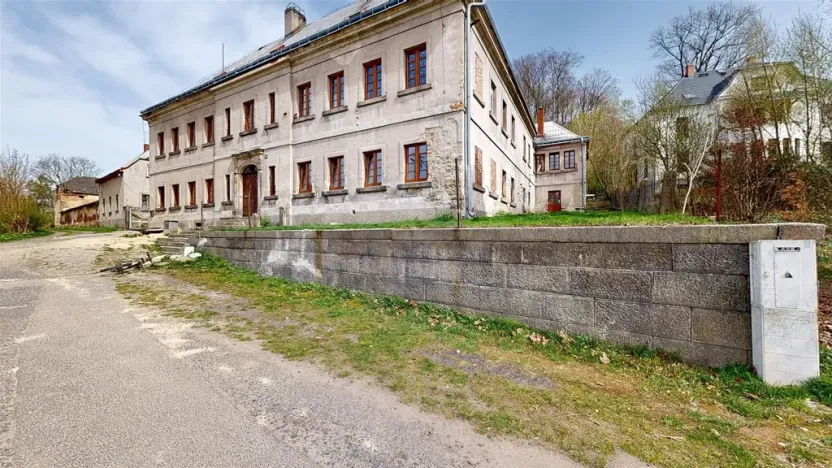 Prodej činžovního domu, Mikulášovice, 1570 m2