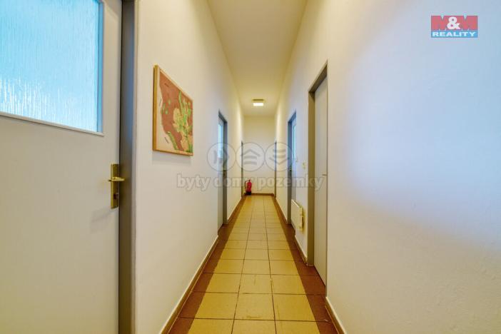 Pronájem kanceláře, Mariánské Lázně - Úšovice, U Mlékárny, 77 m2