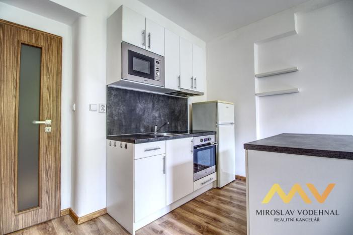 Prodej bytu 2+kk, Pardubice - Bílé Předměstí, Bubeníkova, 45 m2