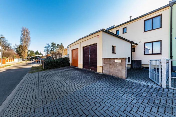 Prodej rodinného domu, Pardubice, U Školy, 174 m2