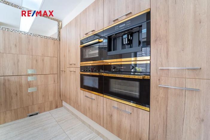 Prodej rodinného domu, Chrudim, Pobřežní, 197 m2