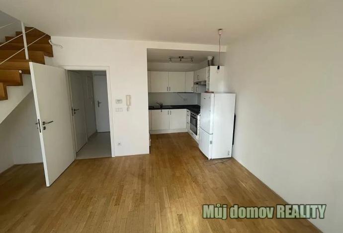 Prodej bytu 2+kk, Praha - Vinohrady, Boleslavská, 72 m2