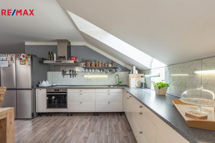 Prodej rodinného domu, Lom, Komenského, 300 m2