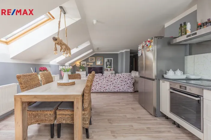 Prodej rodinného domu, Lom, Komenského, 300 m2