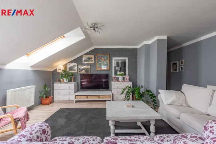 Prodej rodinného domu, Lom, Komenského, 300 m2