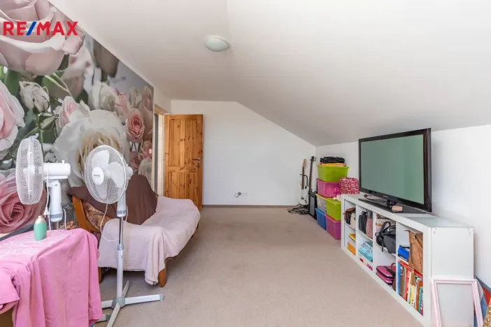 Prodej rodinného domu, Lom, Komenského, 300 m2