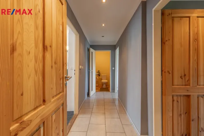 Prodej rodinného domu, Lom, Komenského, 300 m2