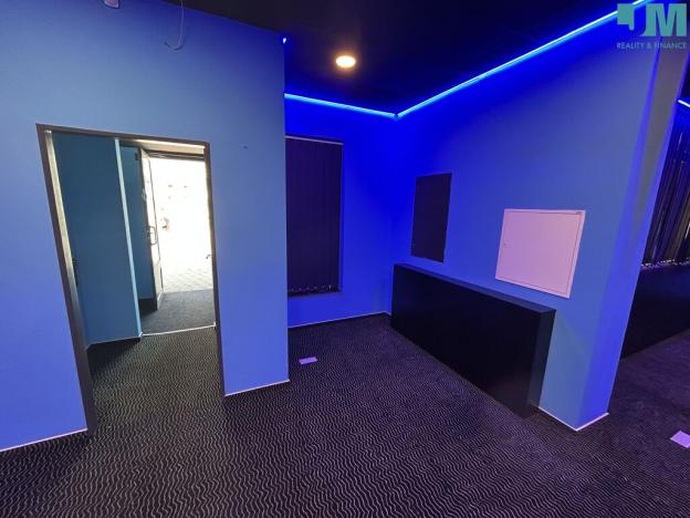 Prodej obchodního prostoru, Znojmo, Holandská, 199 m2