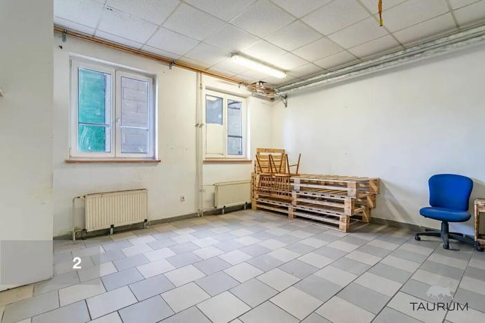 Prodej výrobních prostor, Vojkovice, 12027 m2