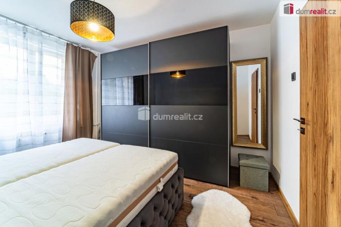 Prodej bytu 3+kk, Sokolov, Jednoty, 61 m2