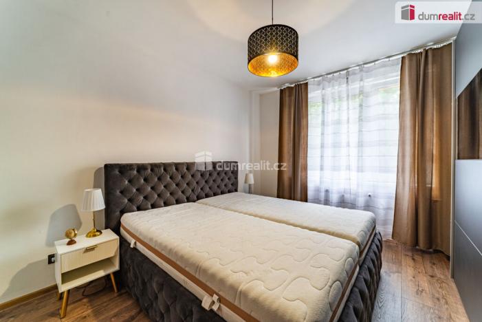 Prodej bytu 3+kk, Sokolov, Jednoty, 61 m2