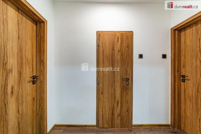 Prodej bytu 3+kk, Sokolov, Jednoty, 61 m2