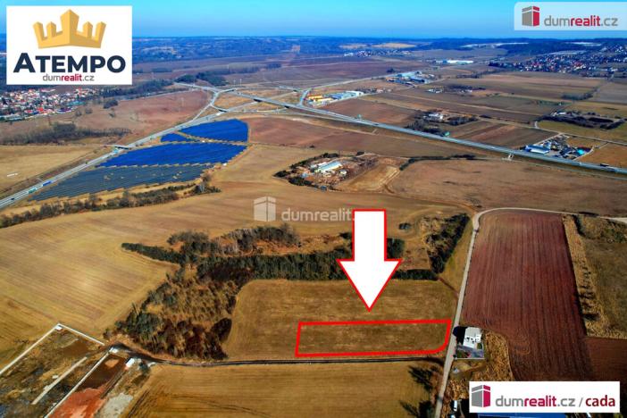 Prodej komerčního pozemku, Úsilné, 4194 m2