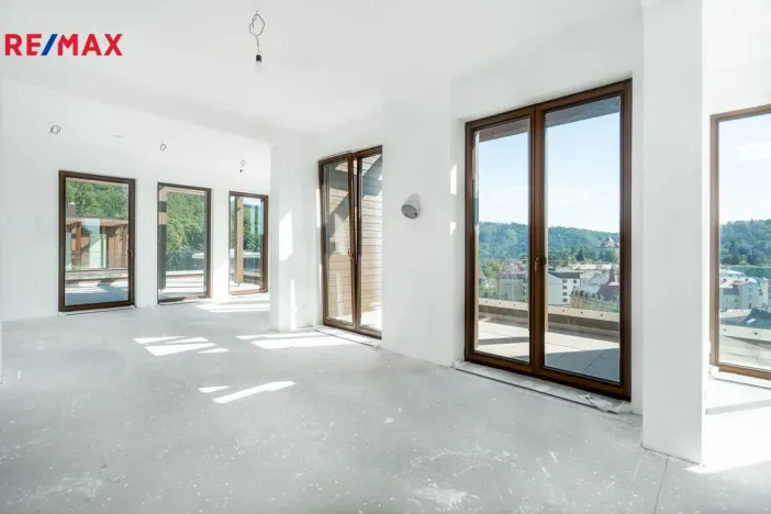 Prodej bytu 5+kk, Karlovy Vary, Tyršova, 296 m2