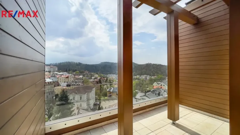 Prodej bytu 5+kk, Karlovy Vary, Tyršova, 296 m2