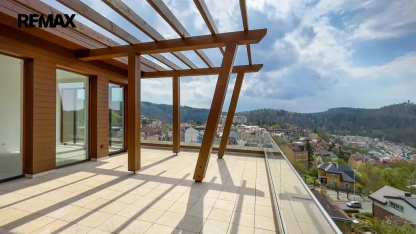 Prodej bytu 5+kk, Karlovy Vary, Tyršova, 296 m2