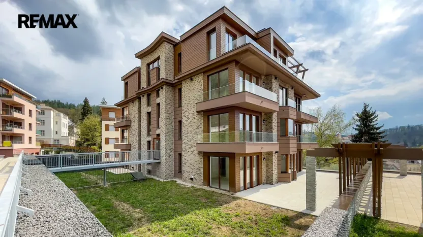 Prodej bytu 5+kk, Karlovy Vary, Tyršova, 296 m2