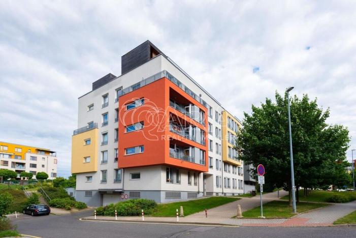 Pronájem garážového stání, Praha - Stodůlky, Raichlova, 13 m2