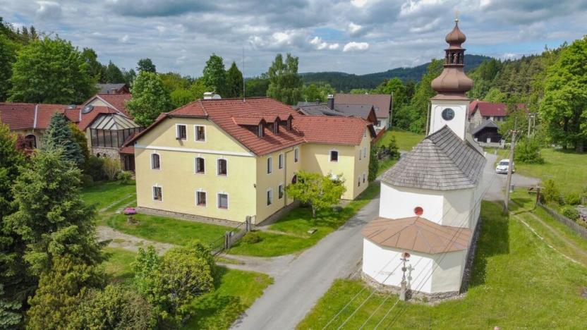 Prodej rodinného domu, Kašperské Hory - Červená, 550 m2