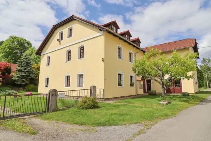 Prodej rodinného domu, Kašperské Hory - Červená, 550 m2