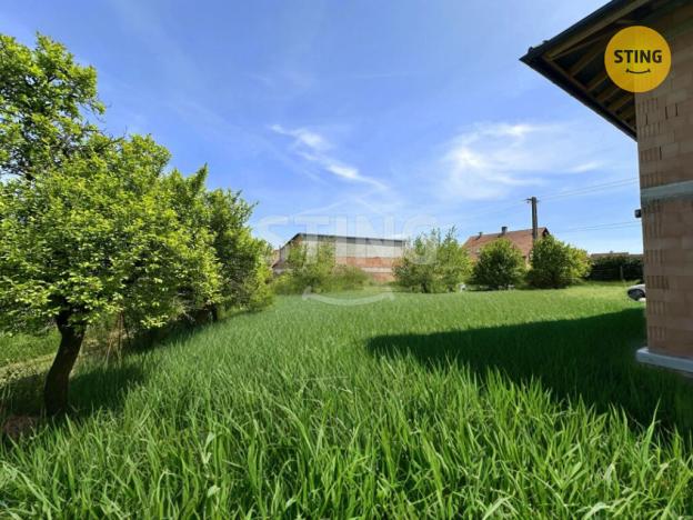 Prodej pozemku pro bydlení, Krhov, 1323 m2