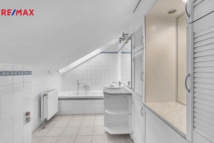 Prodej bytu 3+kk, Černožice, Revoluční, 82 m2