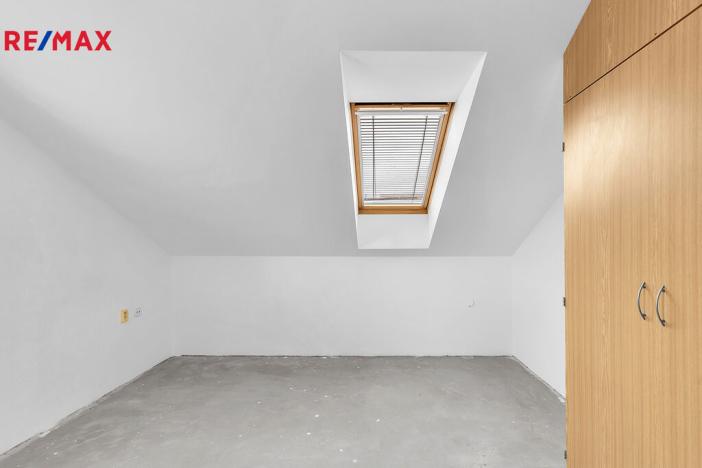 Prodej bytu 3+kk, Černožice, Revoluční, 82 m2