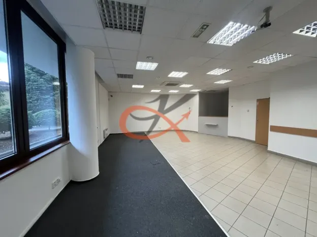 Pronájem obchodního prostoru, Rožnov pod Radhoštěm, 1. máje, 150 m2
