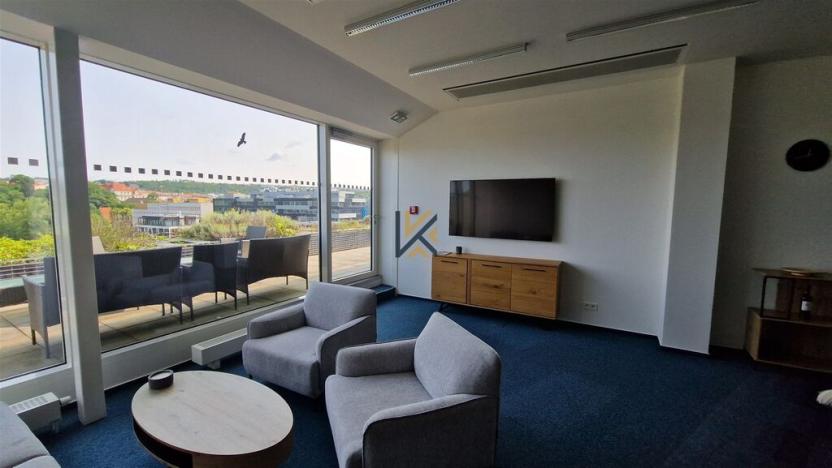 Pronájem kanceláře, Praha - Libeň, Smrčkova, 177 m2