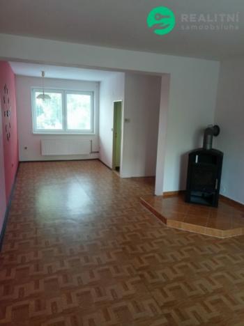 Prodej bytu 3+1, Zdounky, Farská, 81 m2