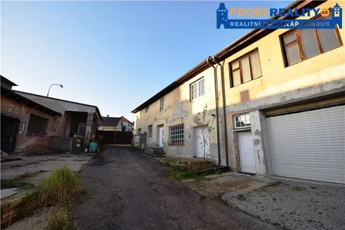 Pronájem výrobních prostor, Zdice, Husova, 100 m2