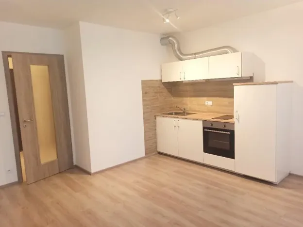 Pronájem bytu 1+kk, Praha - Stodůlky, Toufarova, 35 m2