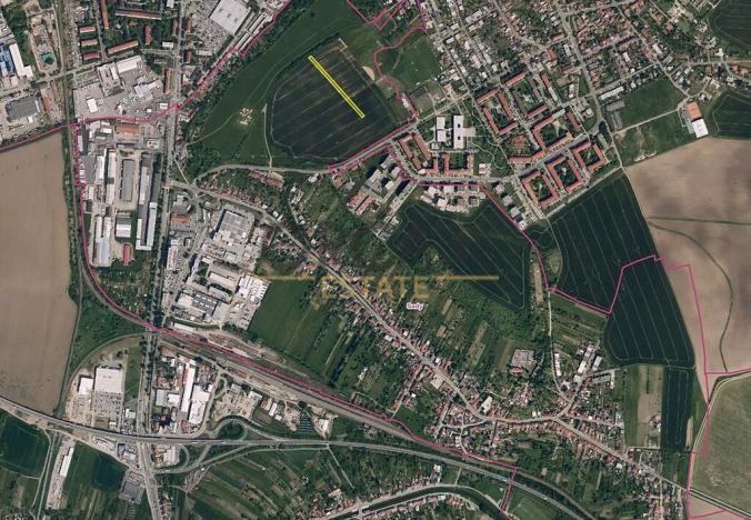 Prodej pole, Uherské Hradiště, 2307 m2