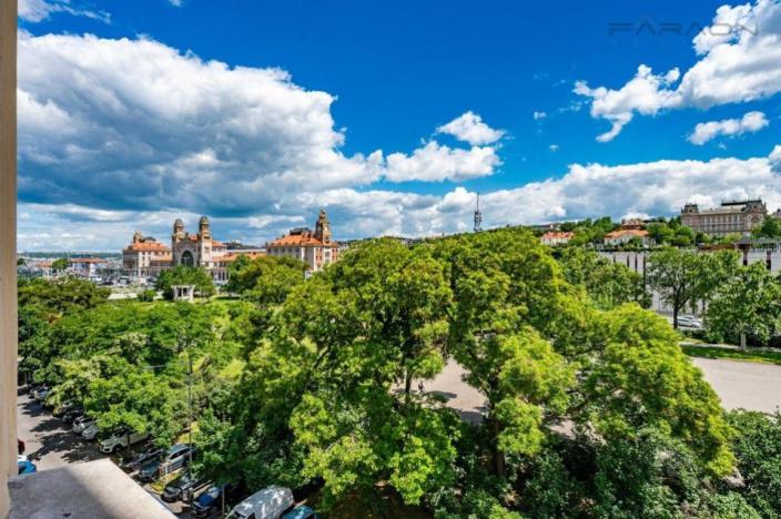 Pronájem kanceláře, Praha - Nové Město, 222 m2