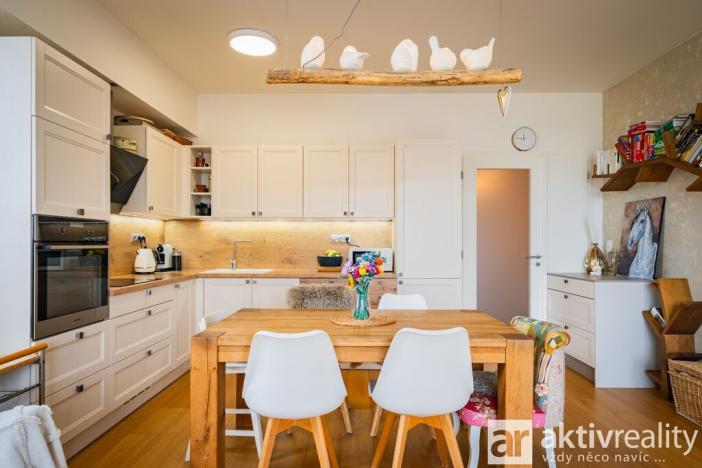 Prodej bytu 3+kk, Praha - Dolní Chabry, Poštova, 166 m2