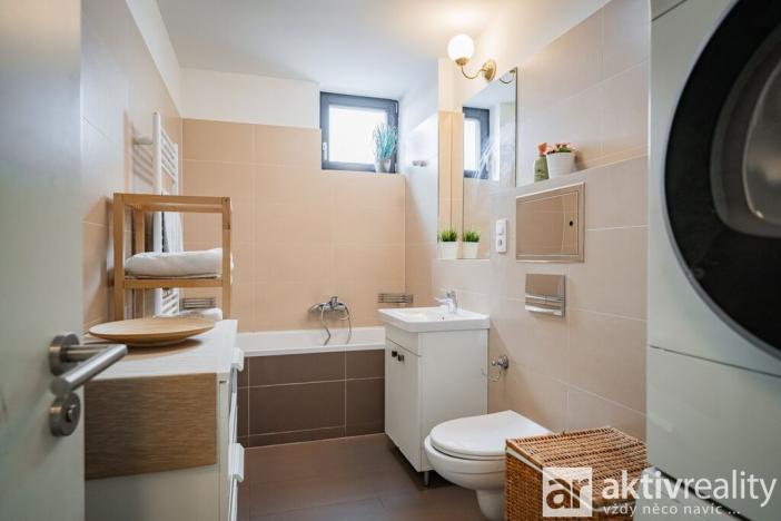 Prodej bytu 3+kk, Praha - Dolní Chabry, Poštova, 166 m2