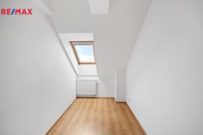 Prodej bytu 2+kk, Opatovice nad Labem, Neplachova, 100 m2