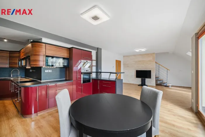 Prodej bytu 2+kk, Opatovice nad Labem, Neplachova, 100 m2