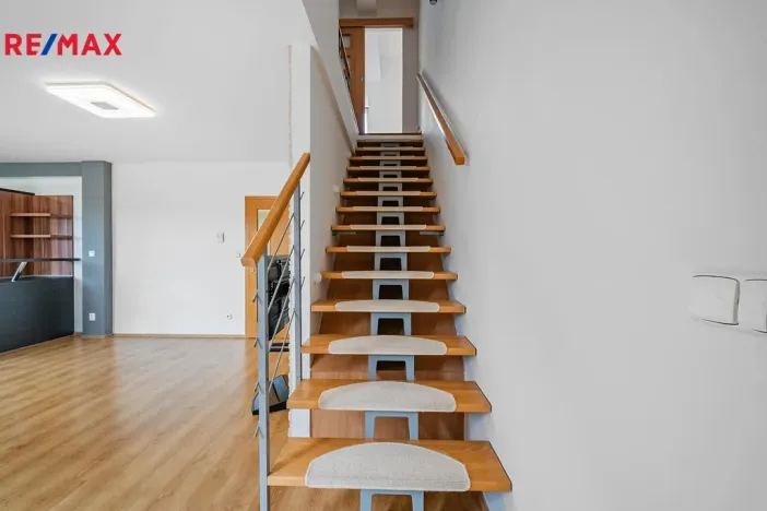 Prodej bytu 2+kk, Opatovice nad Labem, Neplachova, 100 m2