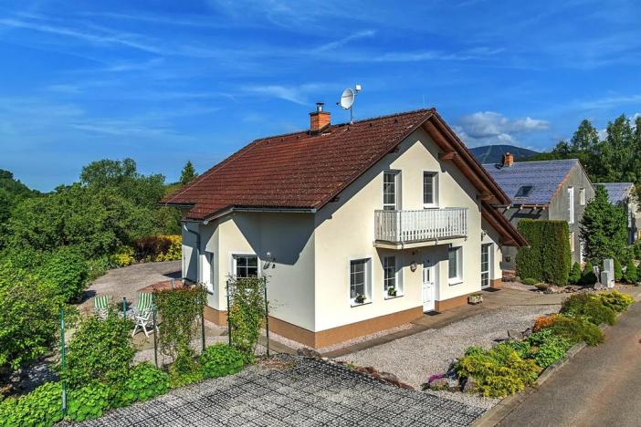 Prodej rodinného domu, Mladé Buky, 179 m2