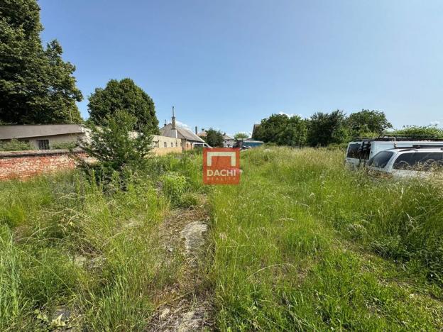 Prodej pozemku pro bydlení, Olomouc - Chválkovice, Selské nám., 2052 m2