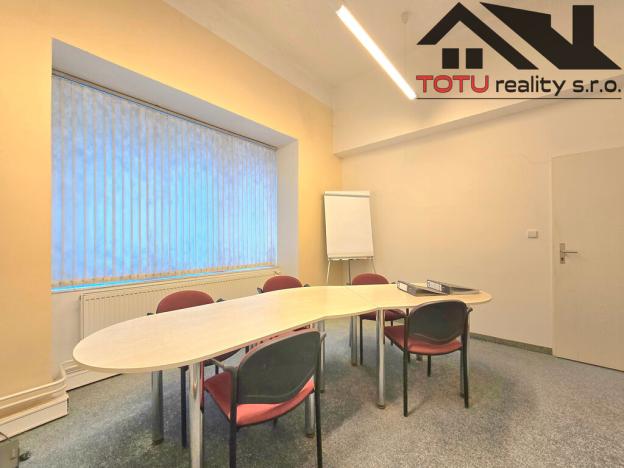 Prodej obchodního prostoru, Předměřice nad Labem, Obránců míru, 837 m2