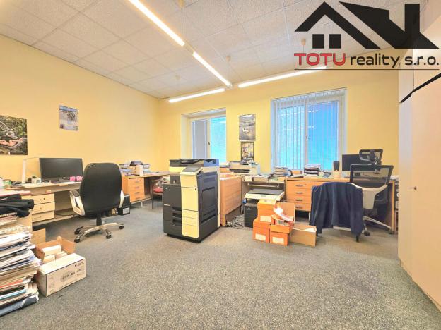 Prodej obchodního prostoru, Předměřice nad Labem, Obránců míru, 837 m2