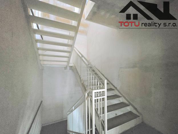 Prodej obchodního prostoru, Předměřice nad Labem, Obránců míru, 837 m2