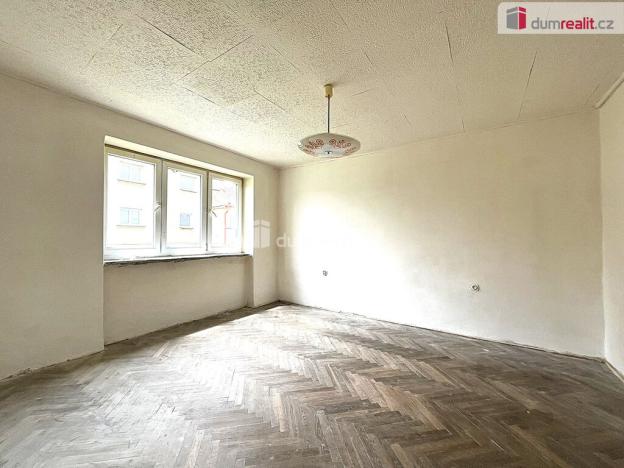 Prodej bytu 2+1, Lomnice - Týn, Mánesova, 80 m2