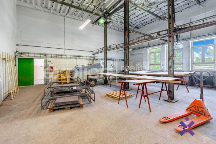 Prodej výrobních prostor, Šardice, 1837 m2